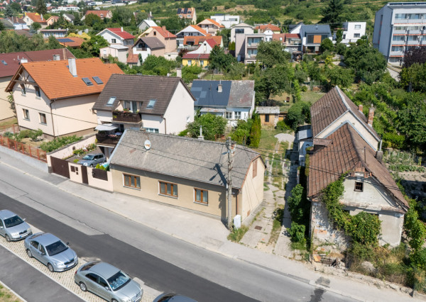Na predaj útulný 2,5-izbový rodinný dom v Rači