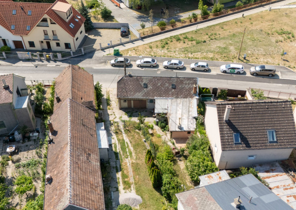 Na predaj útulný 2,5-izbový rodinný dom v Rači
