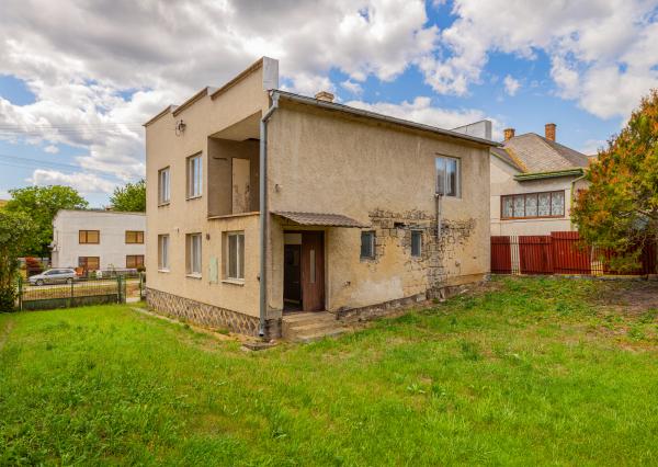 Na predaj rodinný dom s veľkým pozemkom len 7 km od Vranova – obec Merník