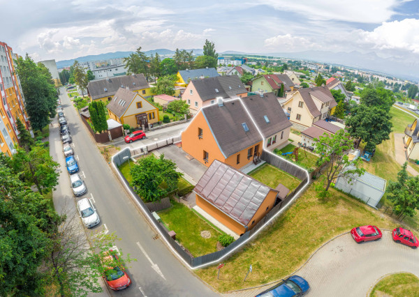 Na predaj rohový rodinný dom s investičným potenciálom v Poprade