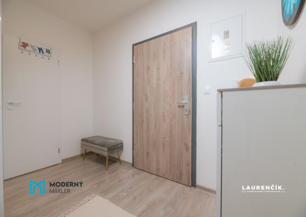 NA PRENÁJOM | 2 - IZBOVÝ BYT S PARKOVACÍM MIESTOM | TRENČÍN - LIPTOVSKÁ