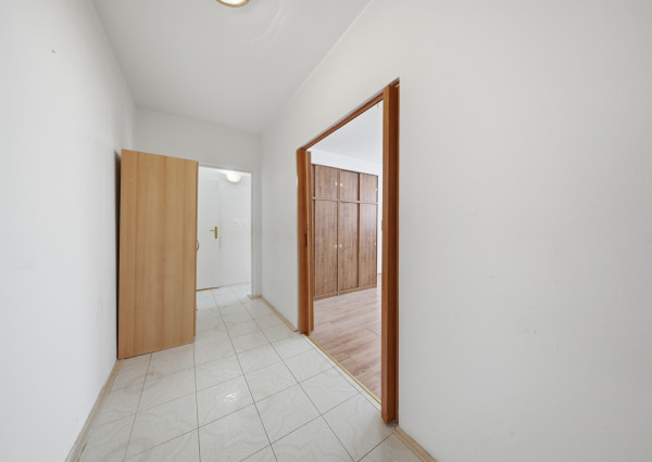 Na predaj 1-izbový byt s balkónom vhodný na investíciu v Šamoríne