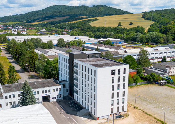 Na predaj investičný zariadený 1-izbový apartmán (nebytový priestor) v Bardejove
