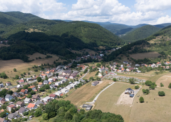 Na predaj rozostavaný rodinný dom v obci Hrabičov