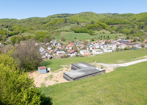 Na predaj rozostavaný rodinný dom v obci Hrabičov