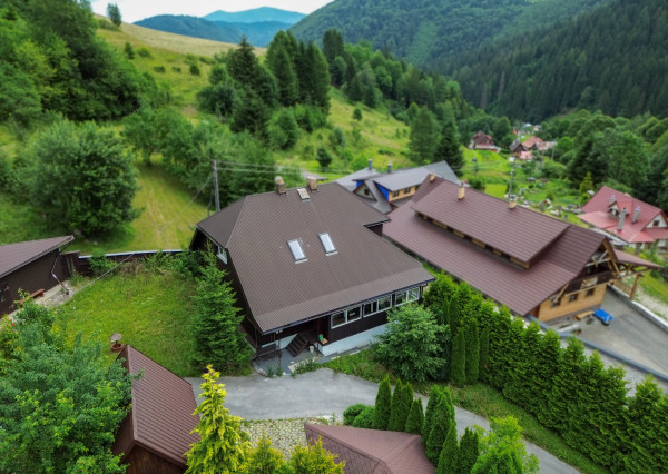 Na predaj investičná nehnuteľnosť v srdci Zázrivej | Veľkorysý priestor | Potenciál krátkodobého prenájmu