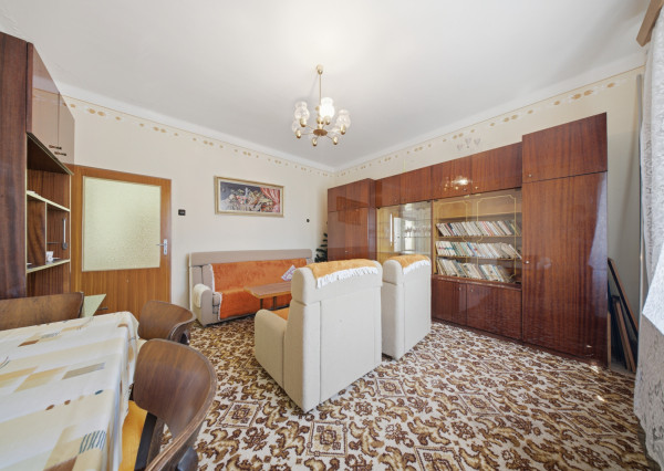 Na predaj 3-izbový rodinný dom v Šoporni