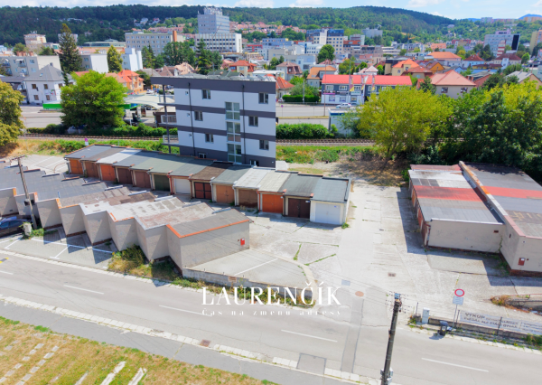 NA PREDAJ | MUROVANÁ GARÁŽ S MONTÁŽNOU JAMOU NA UL. RYBÁRSKA | TRENČÍN