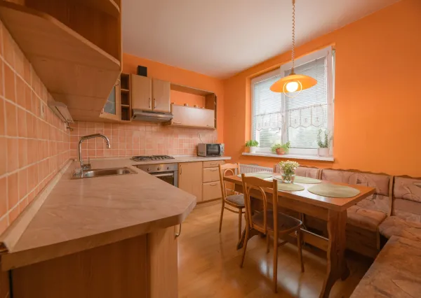 Na predaj 3-izbový byt s balkónom v Trenčíne na ulici Halalovka