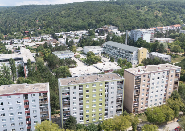 Na predaj 3-izbový byt (pôvodne 2-izbový) v Bratislave - Lamač