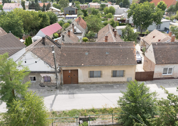 Na predaj 5-izbový rodinný dom v Šaštíne-Strážach
