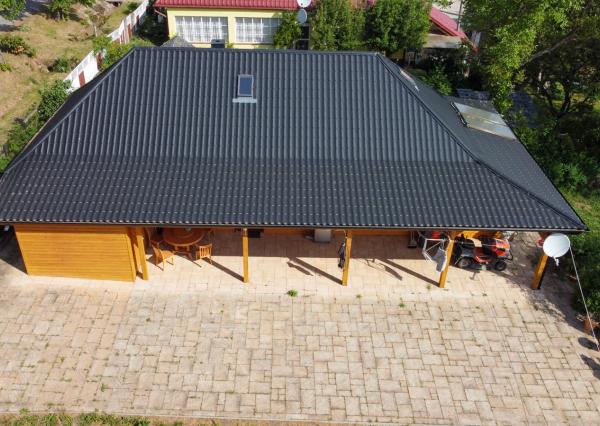 Na predaj rodinný dom s 10 ubytovacími jednotkami v obci Bardoňovo