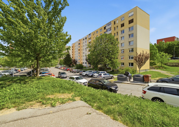 Na predaj priestranný 3,5-izbový byt na Klokočine v Nitre