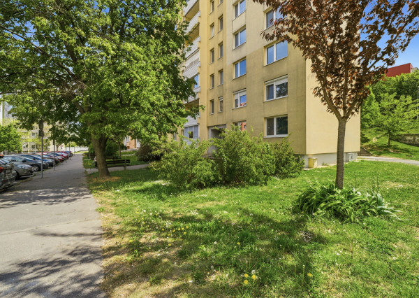 Na predaj priestranný 3,5-izbový byt na Klokočine v Nitre