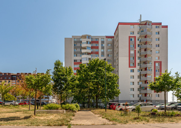 Na predaj 3-izbový byt v Bratislave – Karlova Ves (Dlhé diely)