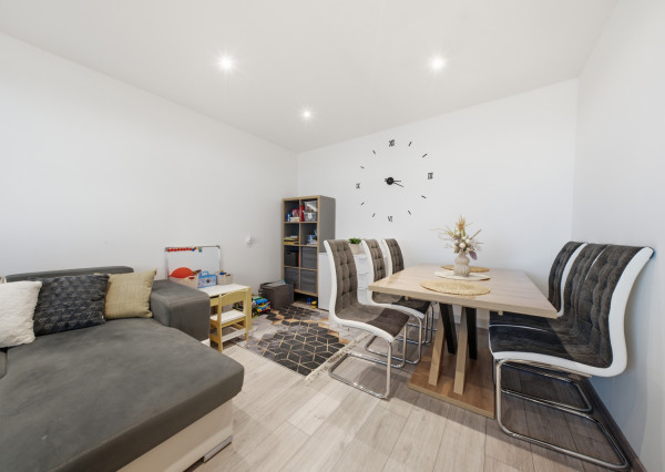 Na predaj kompletne zrekonštruovaný 3-izbový byt v Bratislave – Podunajské Biskupice