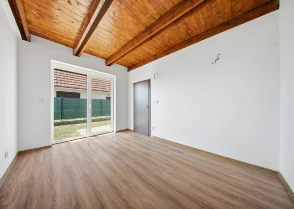 Na predaj 4-izbový rodinný dom v Moste pri Bratislave – časť Zelená Voda