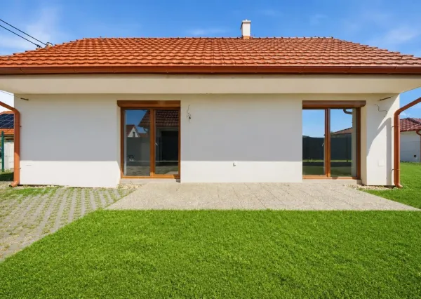 Na predaj 4-izbový rodinný dom v Moste pri Bratislave – časť Zelená Voda