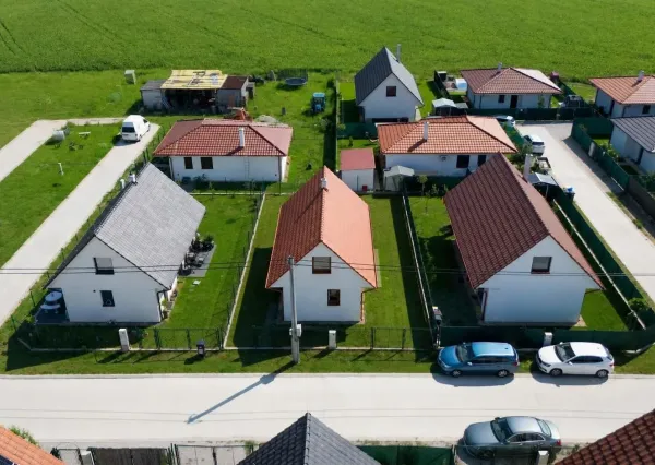 Na predaj 4-izbový rodinný dom v Moste pri Bratislave – časť Zelená Voda