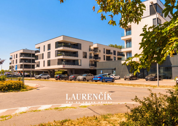 NA PREDAJ | 1 -IZBOVÝ BYT NA UL. KARPATSKÁ | GREENBAY RESIDENCE - TRENČÍN