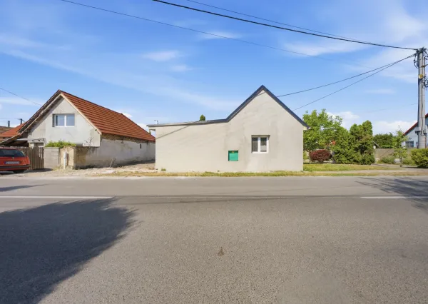 Na predaj 3-izbový rodinný dom v Seredi
