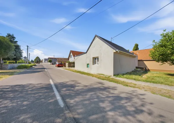 Na predaj 3-izbový rodinný dom v Seredi