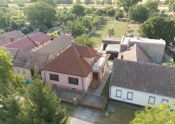 Na predaj priestranný 3-izbový rodinný dom v Suchej nad Parnou
