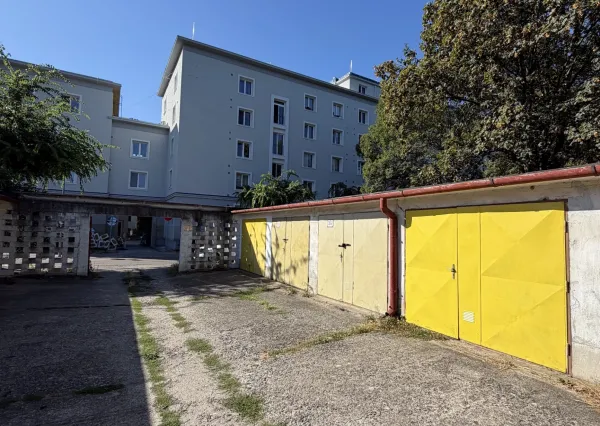 Na predaj garáž na ul. Nábrežná v Trenčíne