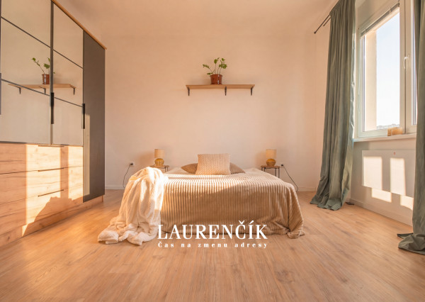 NA PREDAJ | 2 - IZBOVÝ BYT V ŠIRŠOM CENTRE | TRENČÍN - G. M. R. ŠTEFÁNIKA