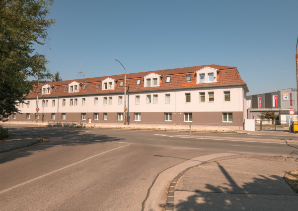 NA PREDAJ | 2 - IZBOVÝ BYT V ŠIRŠOM CENTRE | TRENČÍN - G. M. R. ŠTEFÁNIKA