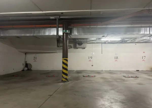 Na prenájom parkovacie miesta v centre Starého Mesta