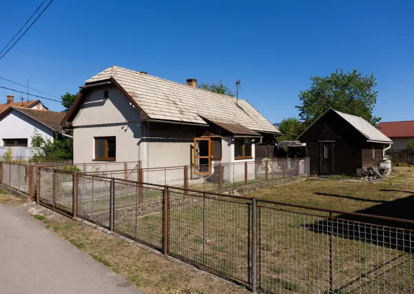 Na predaj rodinný dom v obci Košťany nad Turcom