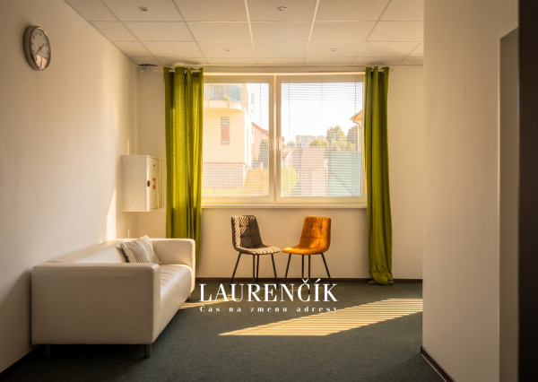NA PRENÁJOM | OBCHODNÝ PRIESTOR V ŠIRŠOM CENTRE | TRENČÍN - UL.  IVANA OLBRACHTA