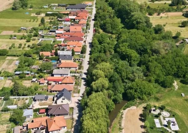 Na predaj investičný pozemok vo Vieske nad Žitavou