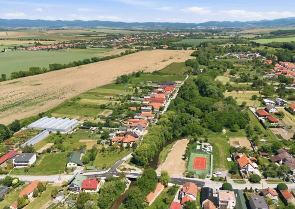 Na predaj investičný pozemok vo Vieske nad Žitavou