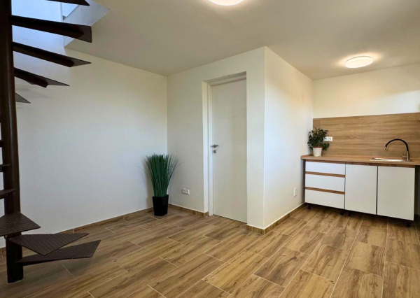 Na predaj rekreačná chata s panoramatickým výhľadom