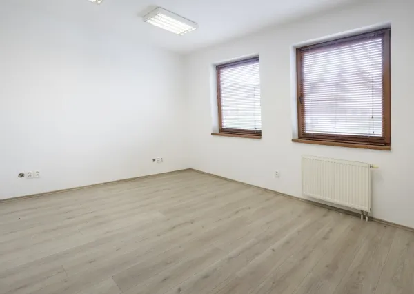 Na prenájom kancelária č.27 v Šamoríne