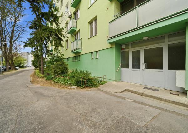Na predaj jedinečný 4-izbový byt v centre Nitry