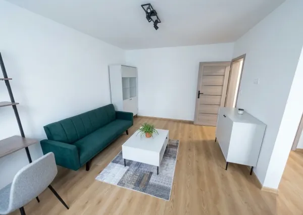 Na prenájom vkusne zrekonštruovaný 2-izbový byt pri OC Retro, Ružinov
