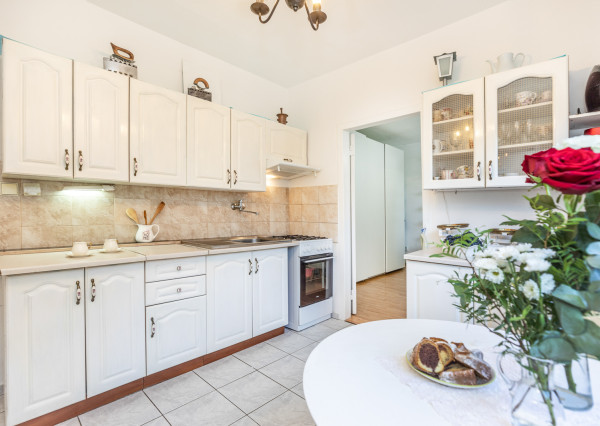 INVESTÍCIA, KTORÁ  ZARÁBA OD PRVÉHO DŇA | 2-IZBOVÝ BYT + 16 m² PIVNICA + PARKOVANIE | PEZINOK