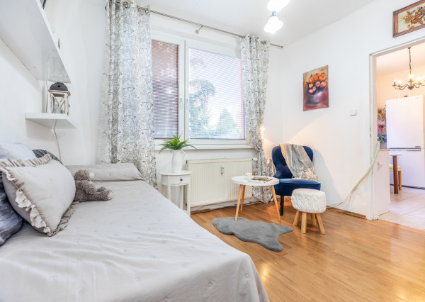 INVESTÍCIA, KTORÁ  ZARÁBA OD PRVÉHO DŇA | 2-IZBOVÝ BYT + 16 m² PIVNICA + PARKOVANIE | PEZINOK