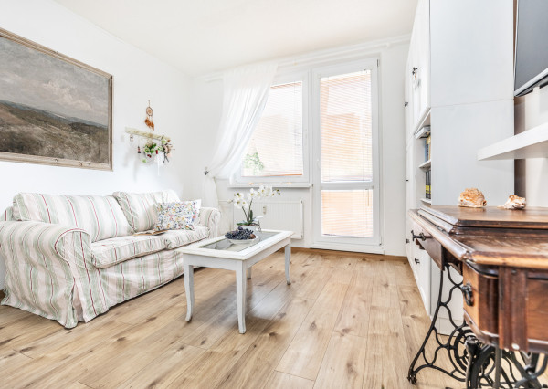 INVESTÍCIA, KTORÁ  ZARÁBA OD PRVÉHO DŇA | 2-IZBOVÝ BYT + 16 m² PIVNICA + PARKOVANIE | PEZINOK