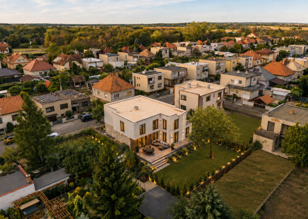 MÝTNA | Výnimočný rodinný dom v Nových Zámkoch | Smart home príprava | Interiérový projekt na mieru