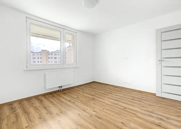 3 izbový byt na predaj s loggiou, Martin-Košúty II