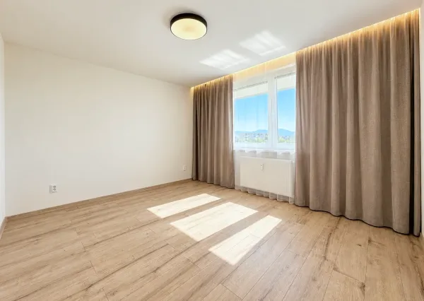 Na predaj štýlový 3-izbový byt v centre Vrútok