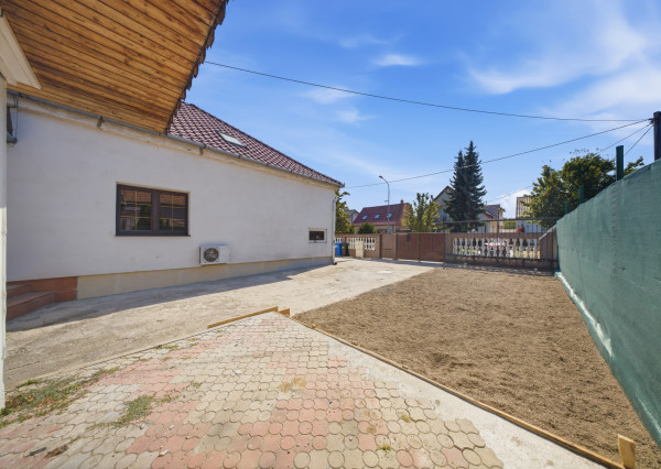 Na predaj kompletne zrekonštruovaný 3-izbový rodinný dom v Hlohovci