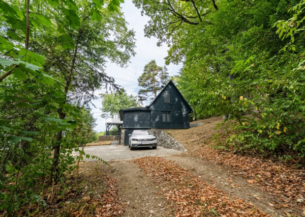 Na predaj luxusná celoročná chata v lokalite Bukovec