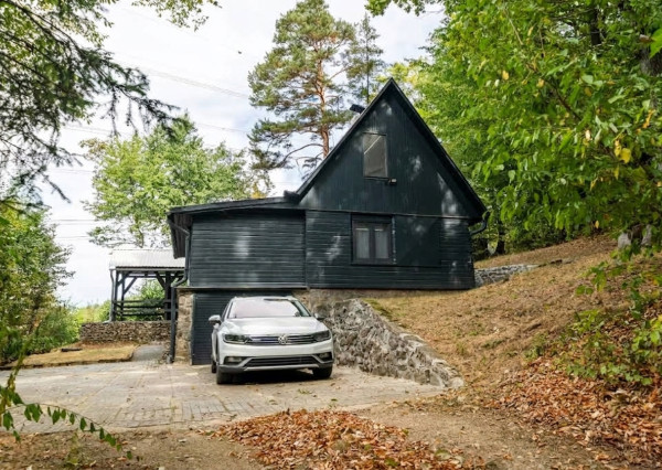 Na predaj luxusná celoročná chata v lokalite Bukovec