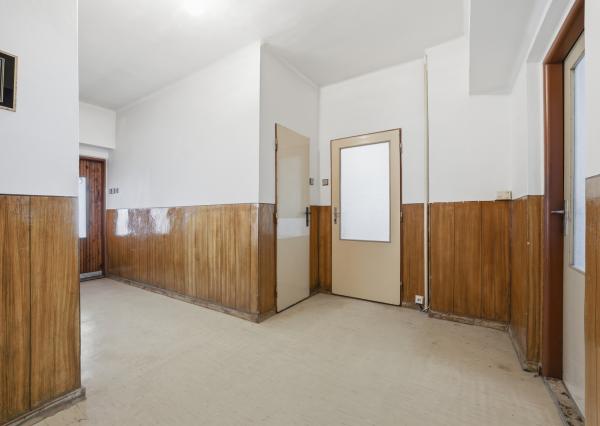 Na predaj 3-izbový tehlový dom s možnosťou nadstavby v Šamoríne