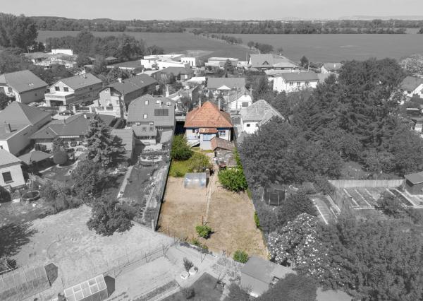 Na predaj 3-izbový tehlový dom s možnosťou nadstavby v Šamoríne